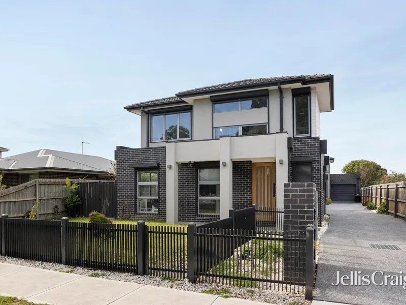66 Hubert Avenue exterior